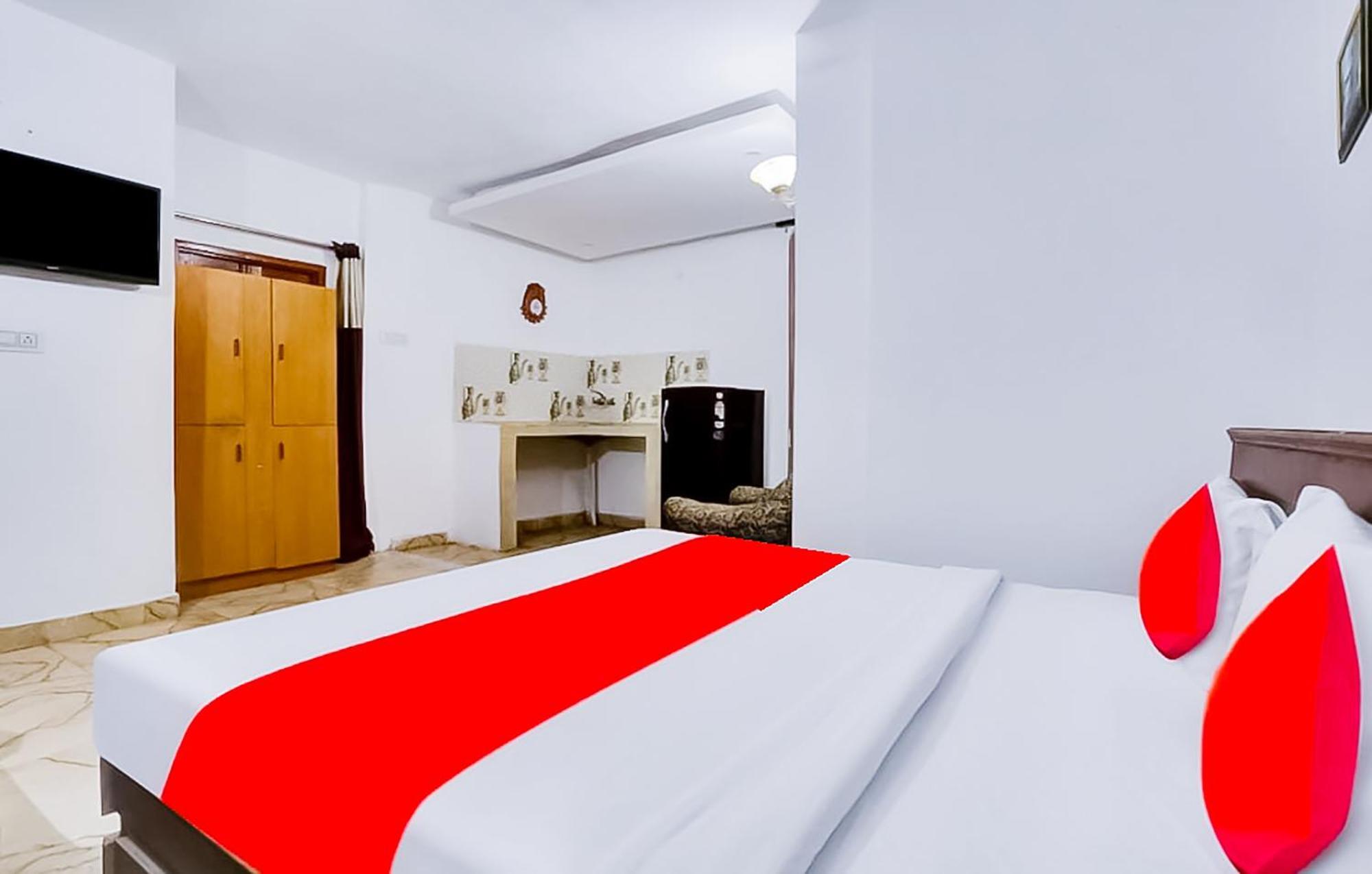 T-49 Hauz Khas By Roomshala Hotel