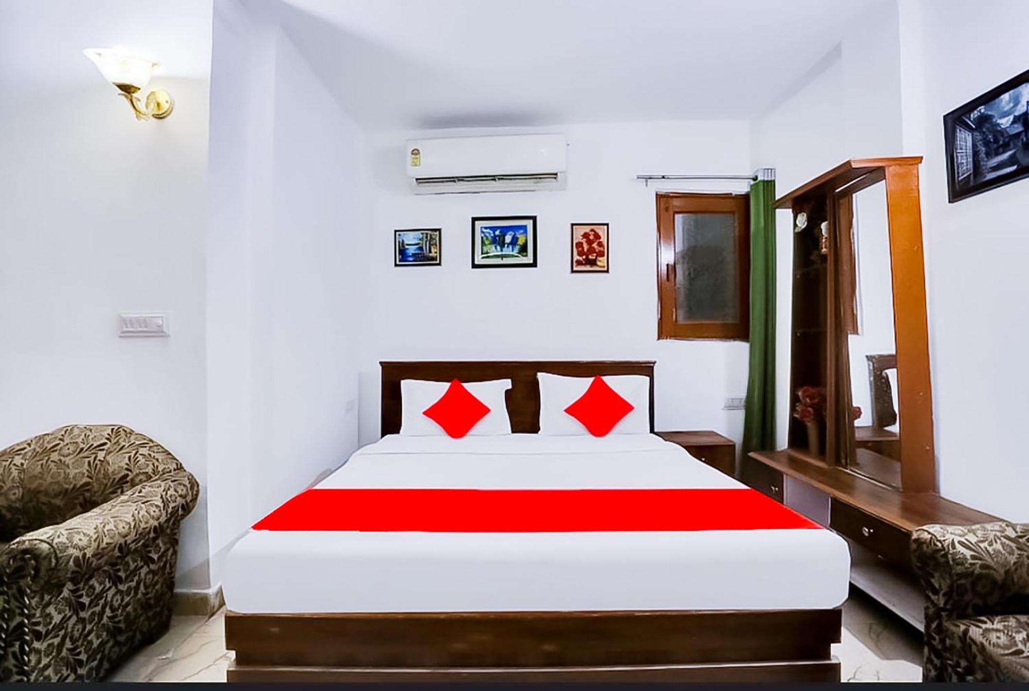 T-49 Hauz Khas By Roomshala 3*